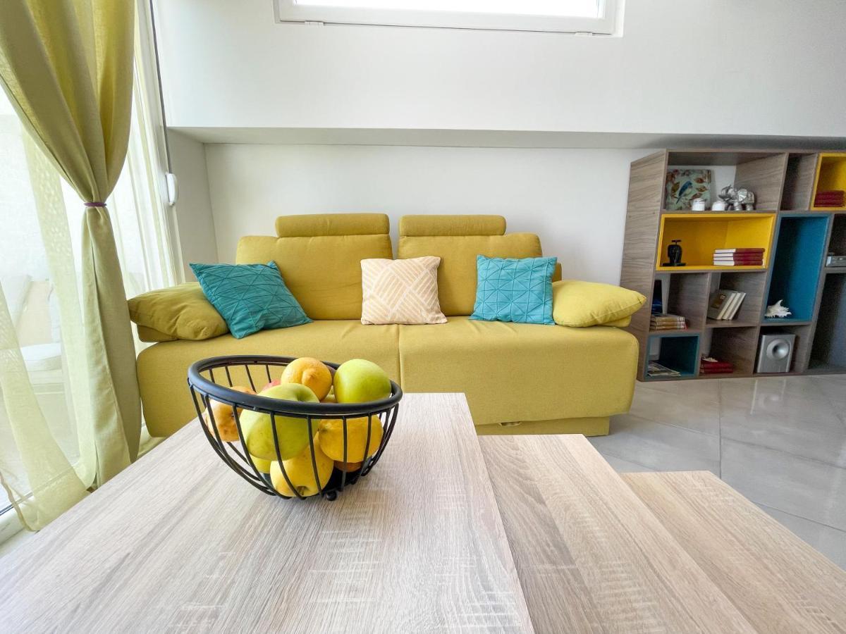 Al Mare Apartment Игало Екстериор снимка