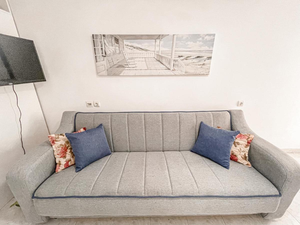 Al Mare Apartment Игало Екстериор снимка