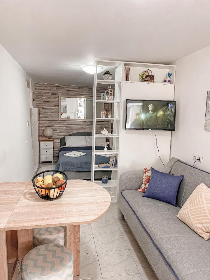 Al Mare Apartment Игало Екстериор снимка