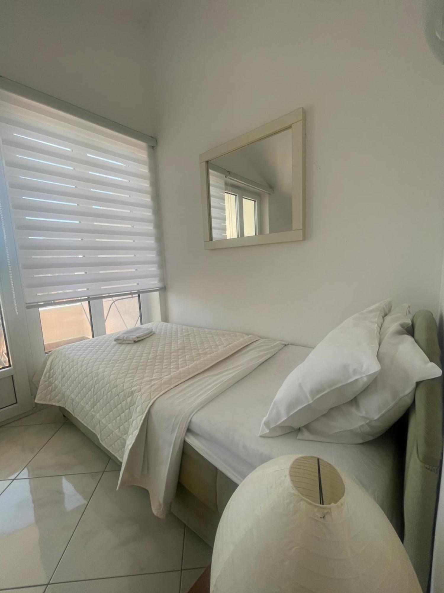 Al Mare Apartment Игало Екстериор снимка